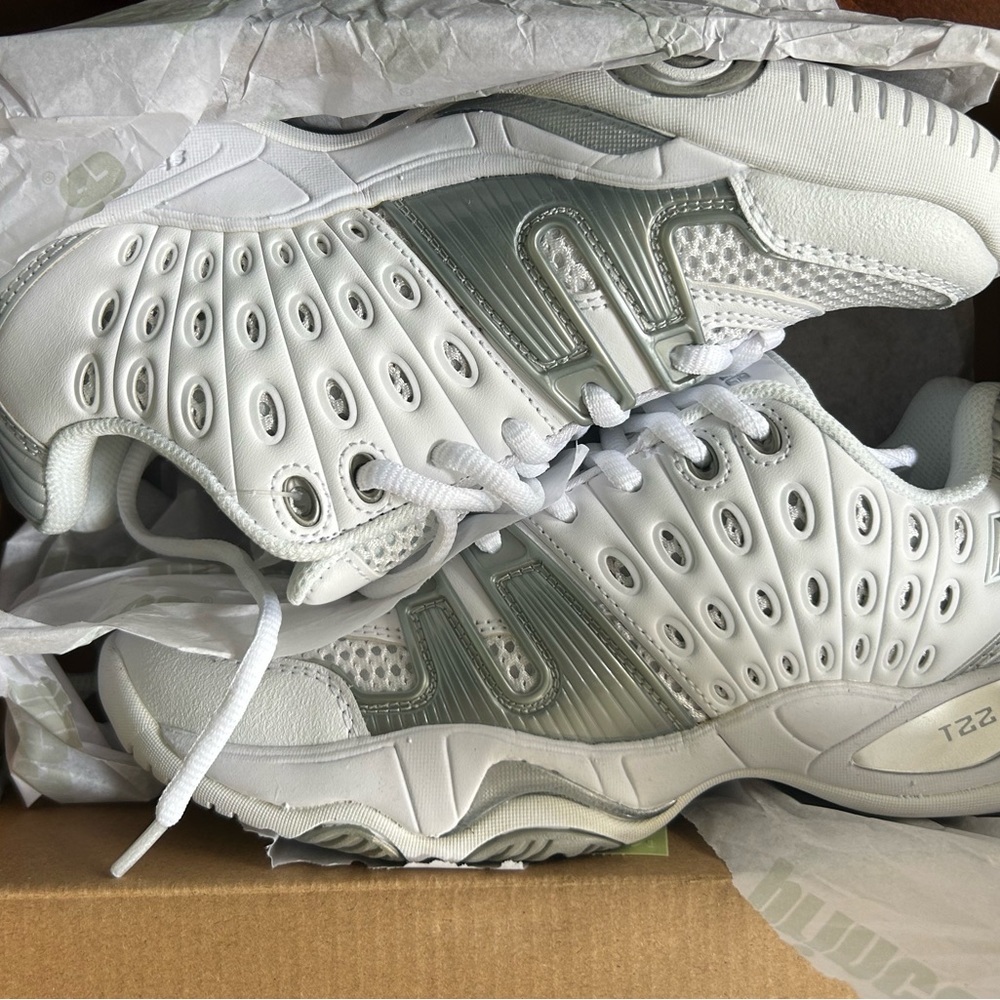NWT Prince T22 Women’s Tennis Shoes